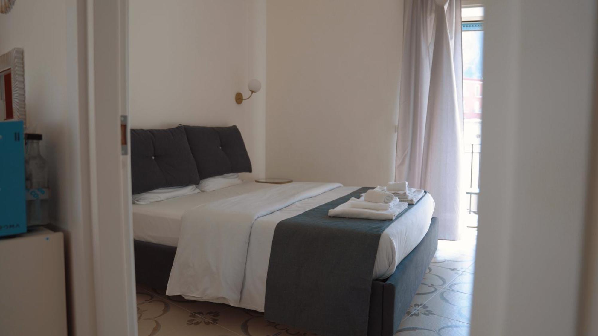 Naro Suites&Rooms Bacoli Exterior foto